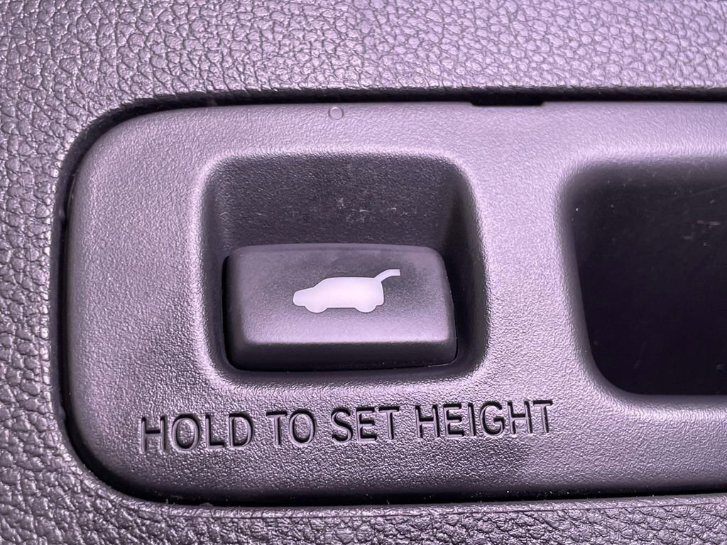 Used 2017 Honda CR-V Touring image 21