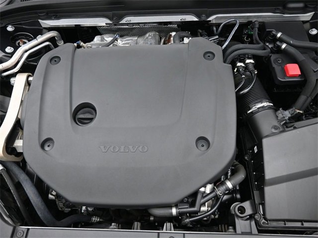 Certified 2024 Volvo V90 B6 Cross Country Plus image 36