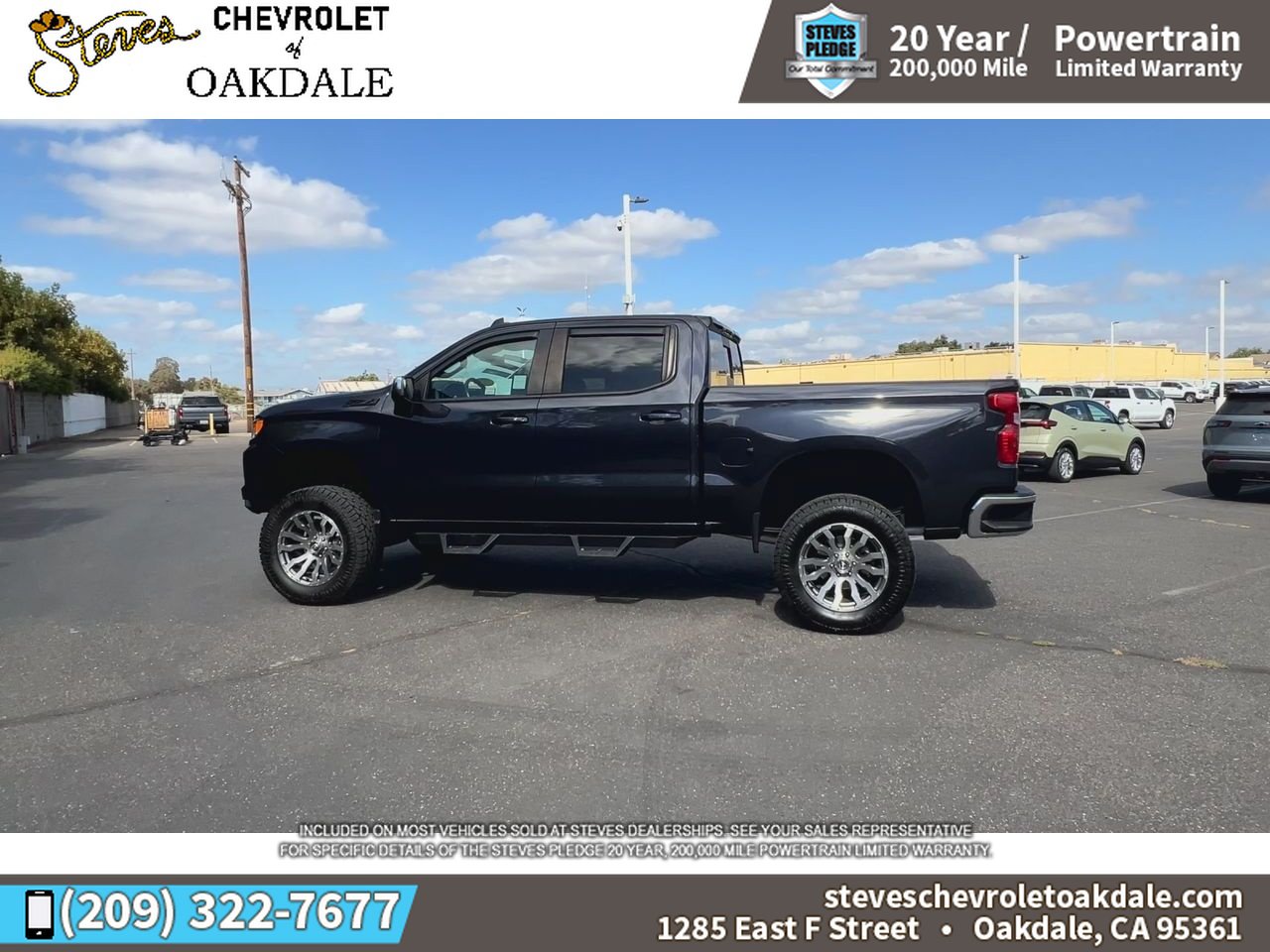 Used 2022 Chevrolet Silverado 1500 LT w/ Z71 Off-Road Package AWD/4WD image 8