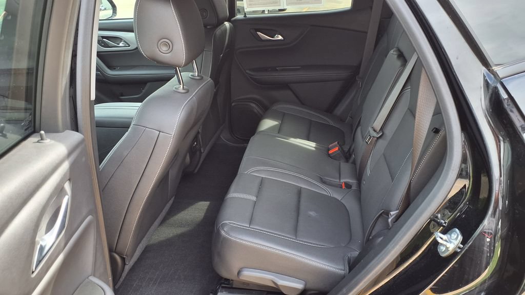 Used 2024 Chevrolet Blazer LT w/ LPO, Floor Liner Package FWD image 7