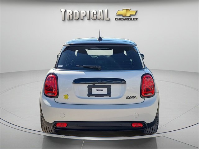 Used 2024 MINI Cooper SE image 4