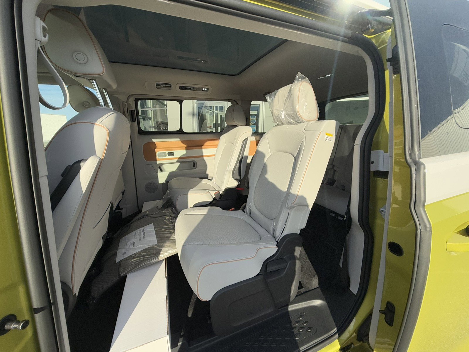 New 2025 Volkswagen ID. Buzz 1st Edition image 20