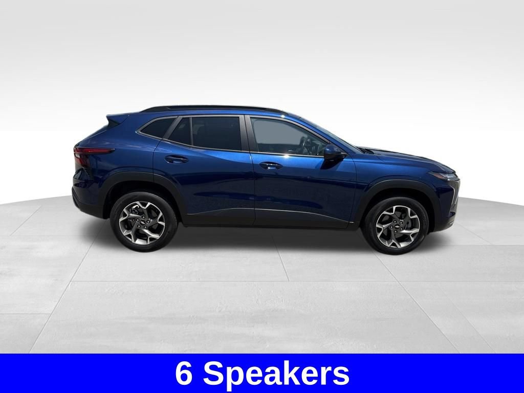 Used 2024 Chevrolet Trax LT w/ Driver Confidence Package FWD image 8
