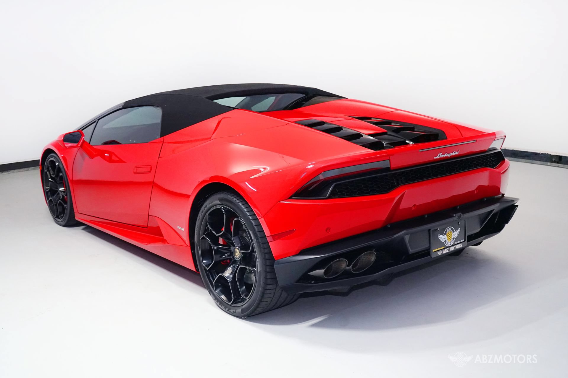 Used 2017 Lamborghini Huracan LP 610-4 AWD/4WD image 7