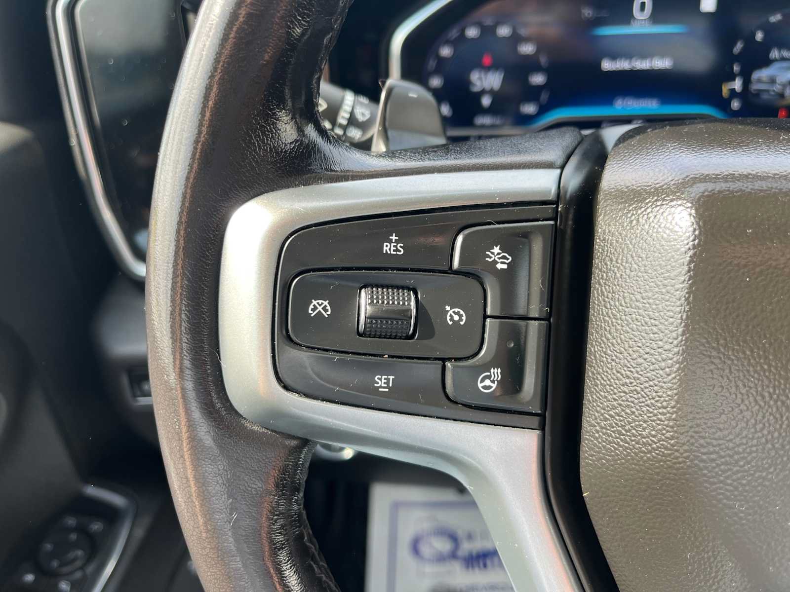 Used 2022 Chevrolet Silverado 1500 LTZ AWD/4WD image 15
