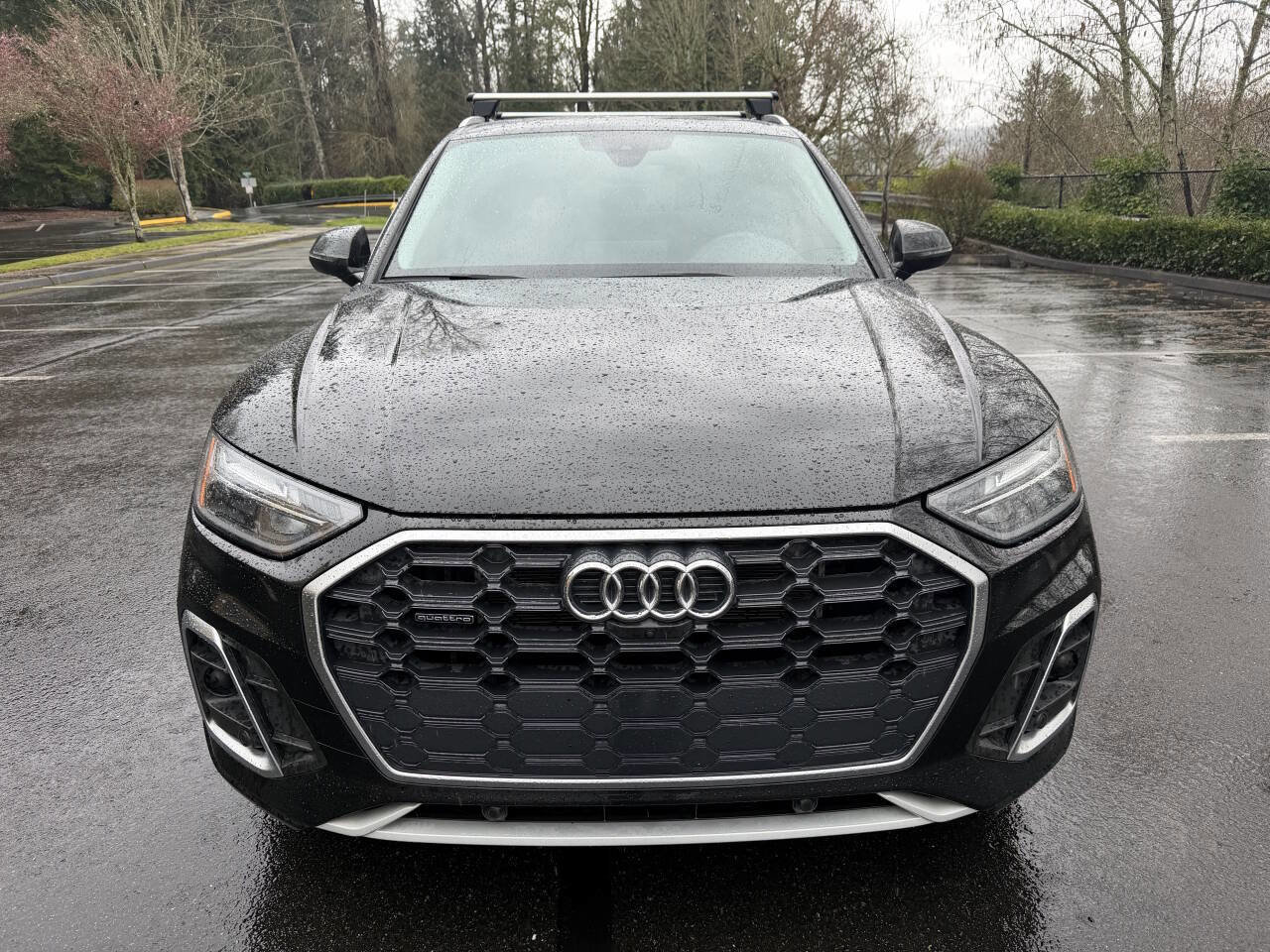 Used 2021 Audi Q5 e Premium Plus w/ Premium Plus Package image 2