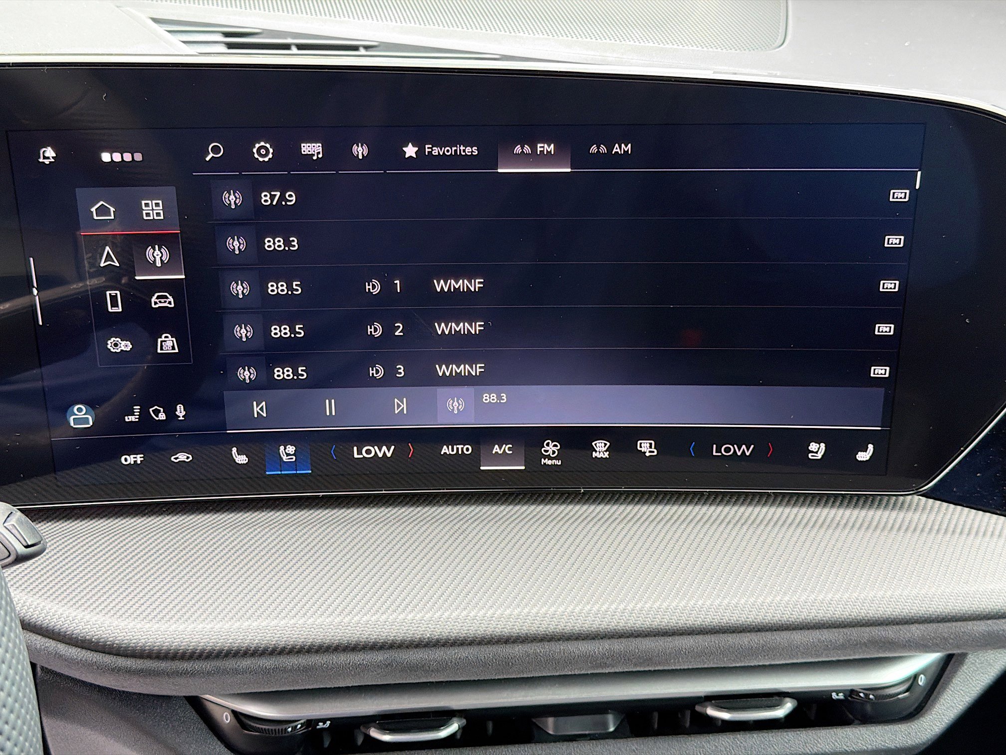 New 2025 Audi SQ5 Premium Plus image 32