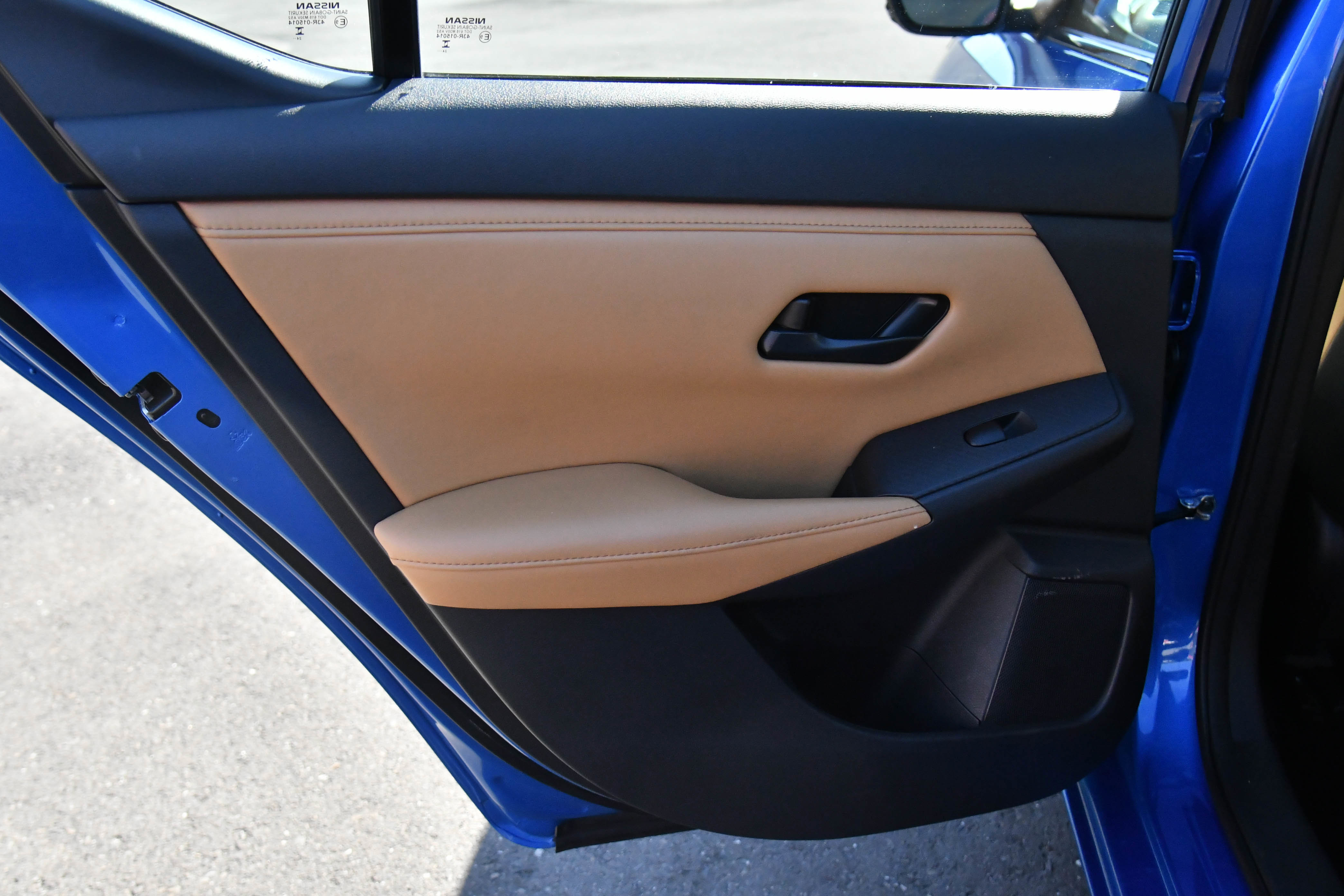 Used 2025 Nissan Sentra SV w/ SV Premium Package FWD image 37