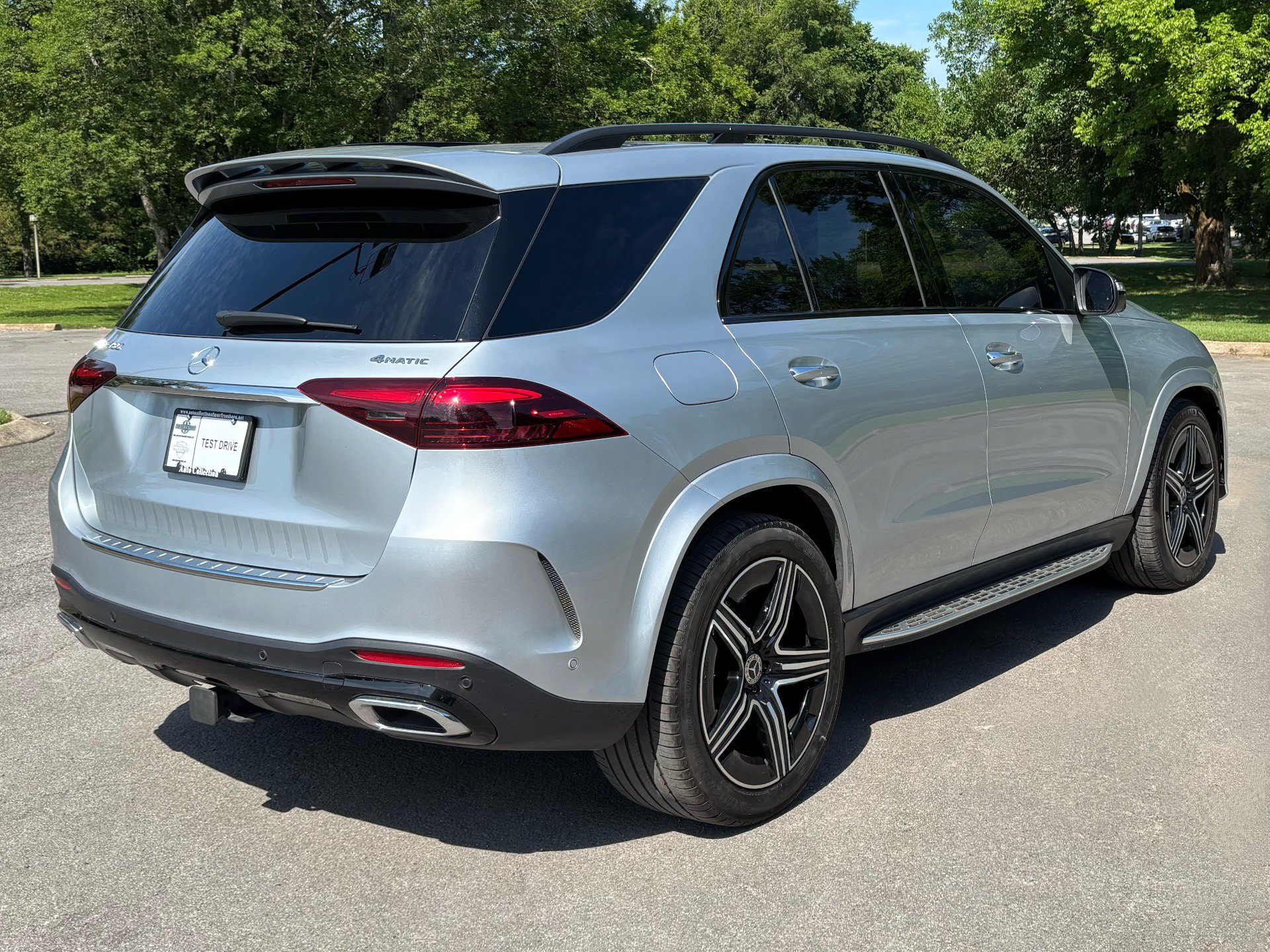 Used 2025 Mercedes-Benz GLE 450 4MATIC image 4