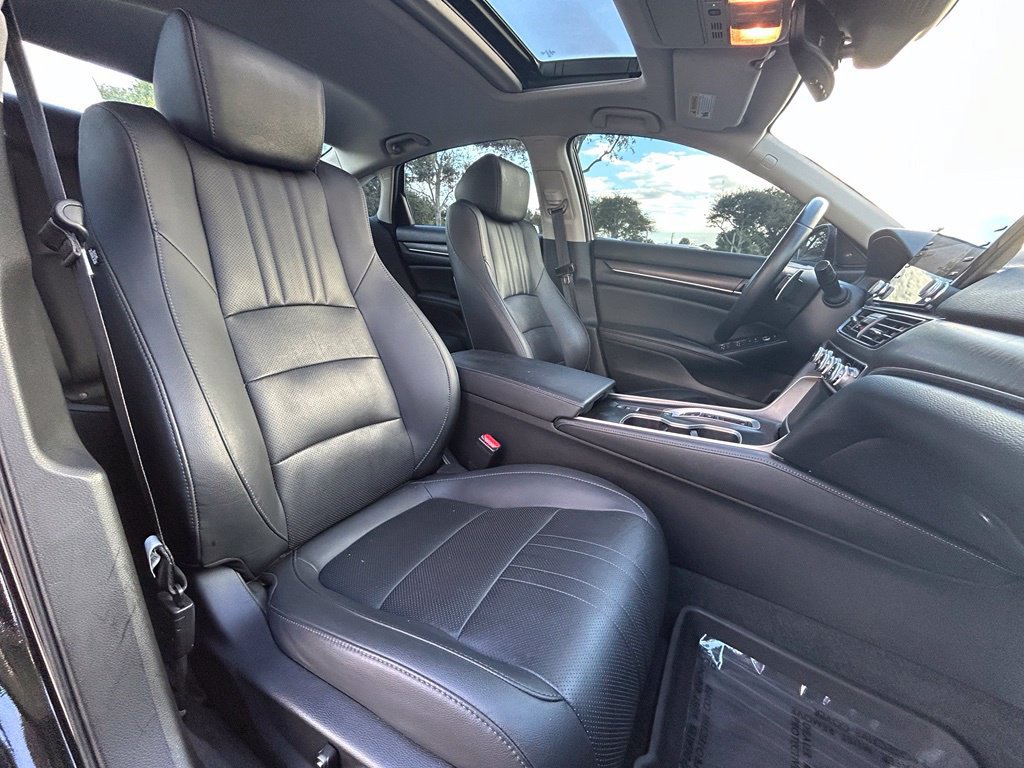 Used 2021 Honda Accord Touring image 29