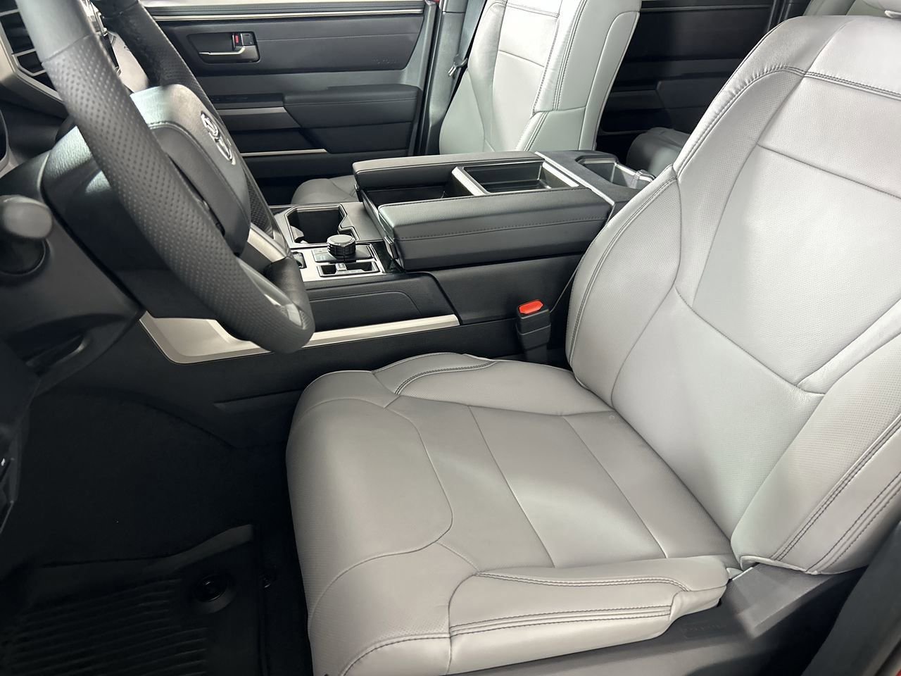 New 2026 Toyota Tundra SR5 AWD/4WD image 19