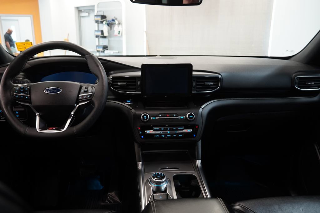 Used 2020 Ford Explorer ST AWD/4WD image 9