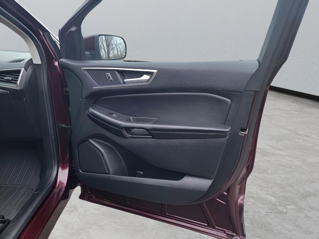 Used 2023 Ford Edge SEL w/ Convenience Package image 33