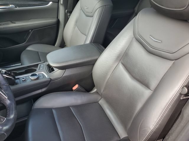 Certified 2022 Cadillac XT5 Premium Luxury w/ LPO, Floor Liner Package AWD/4WD image 27