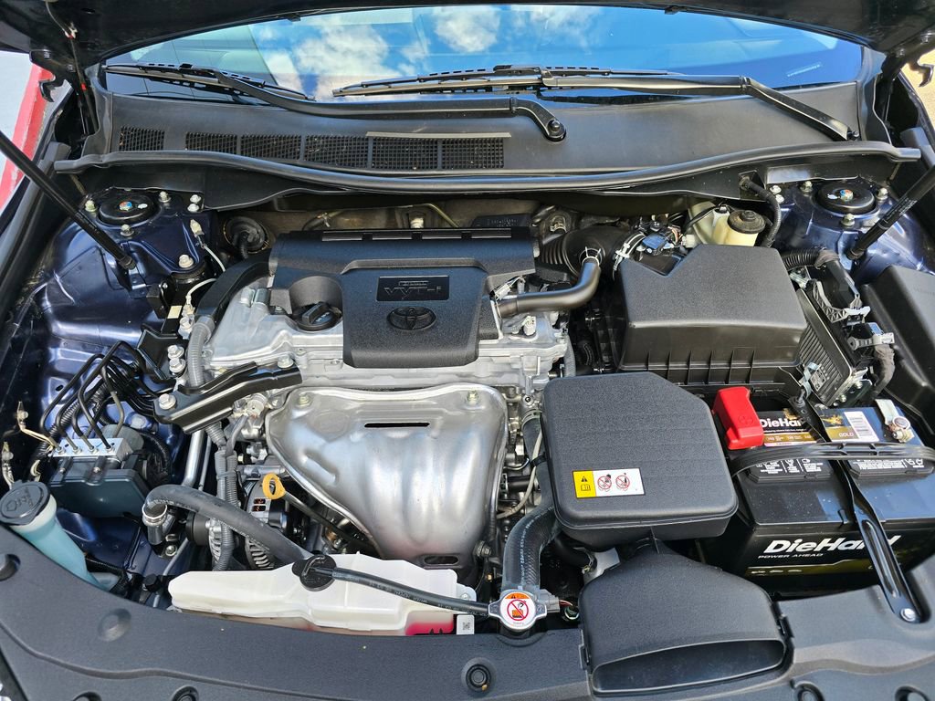 Used 2017 Toyota Camry LE image 23