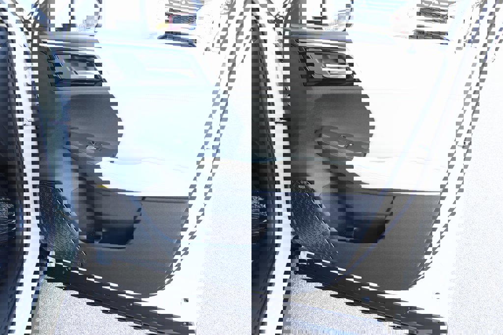 Used 2025 Mitsubishi Outlander SE image 31