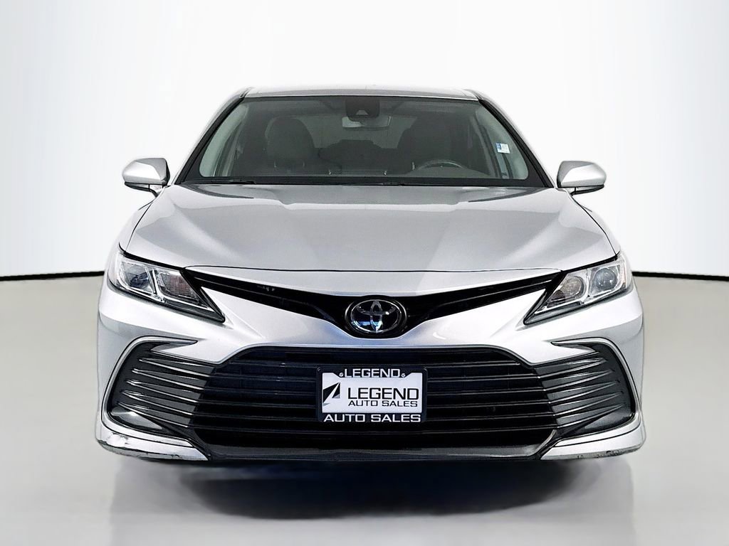Used 2022 Toyota Camry LE FWD image 2