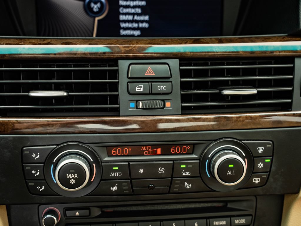 Used 2010 BMW 328i Sedan RWD image 33