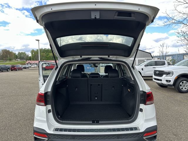 Used 2023 Volkswagen Taos SE AWD/4WD image 22