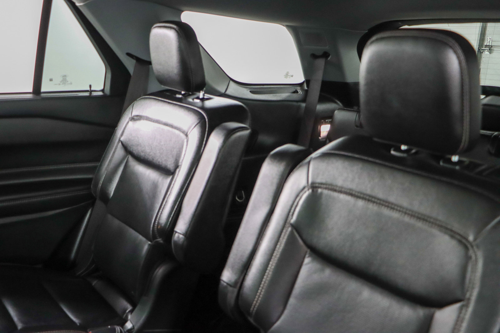 Used 2023 Ford Explorer Limited image 25