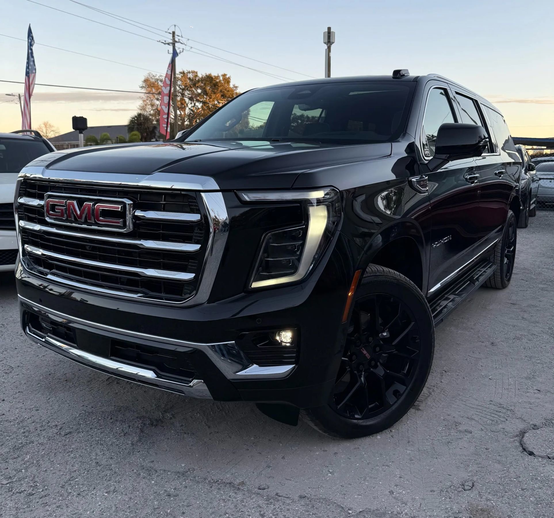Used 2026 GMC Yukon XL Elevation w/ Elevation Premium Package AWD/4WD image 2