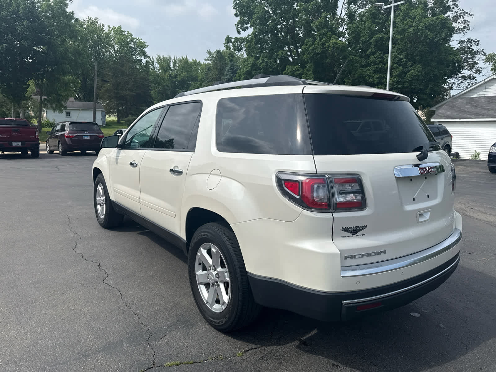 Used 2013 GMC Acadia SLE FWD image 5
