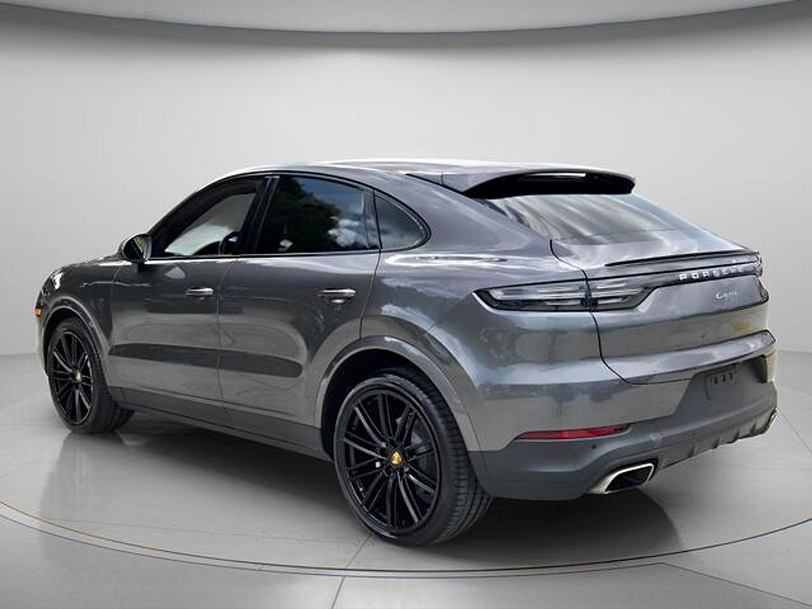 Used 2021 Porsche Cayenne Coupe AWD/4WD image 8