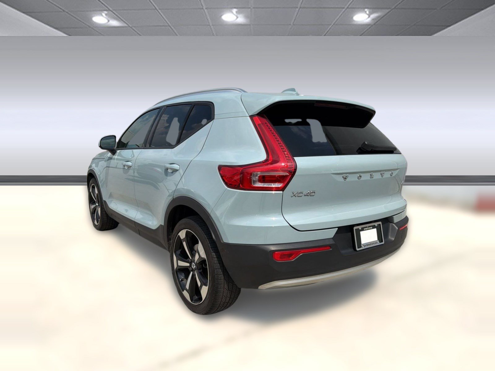 Used 2019 Volvo XC40 T5 Momentum AWD/4WD image 3