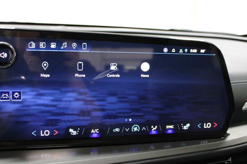 New 2026 Chevrolet Traverse LT w/ Sun and Wheel Package FWD image 46