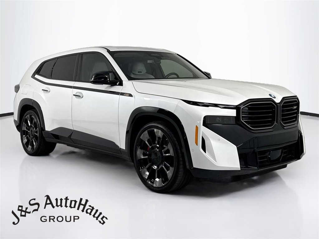Used 2023 BMW XM AWD/4WD image 1