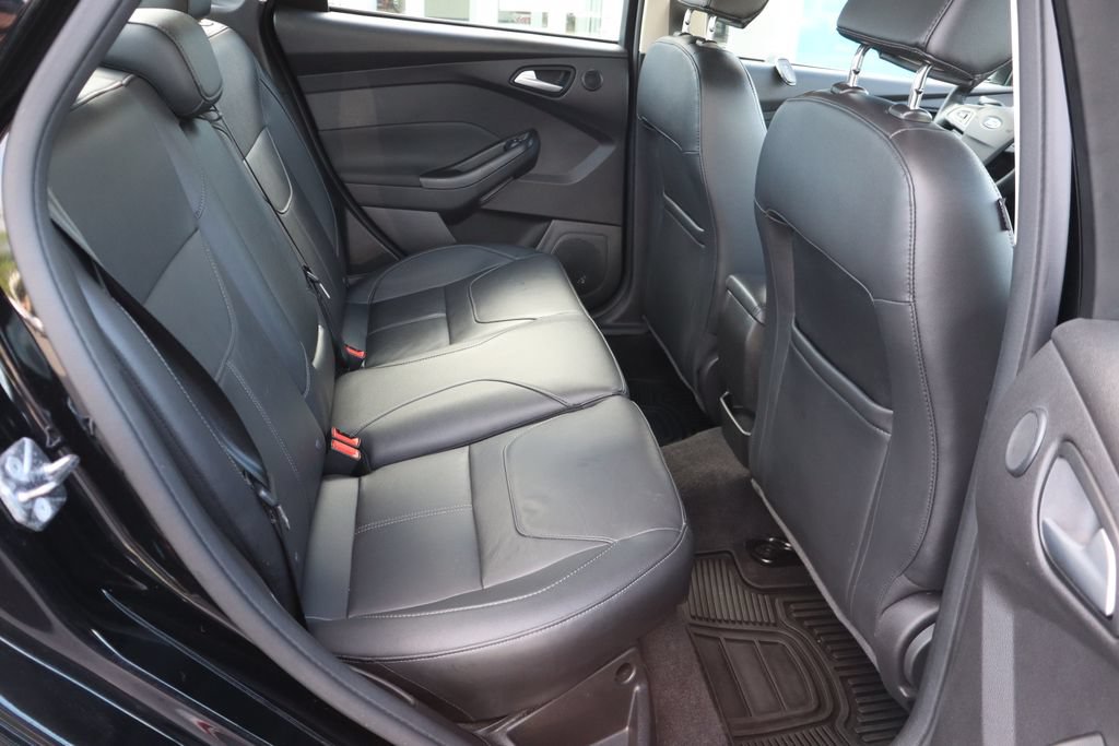 Used 2018 Ford Focus Titanium FWD image 23