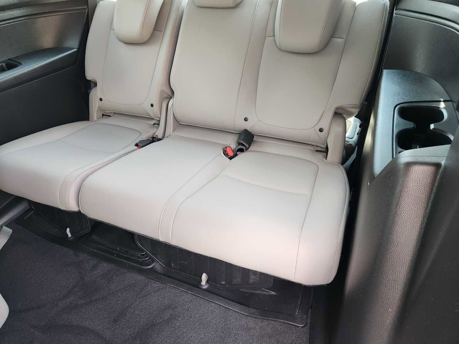 Used 2018 Honda Odyssey Touring image 32