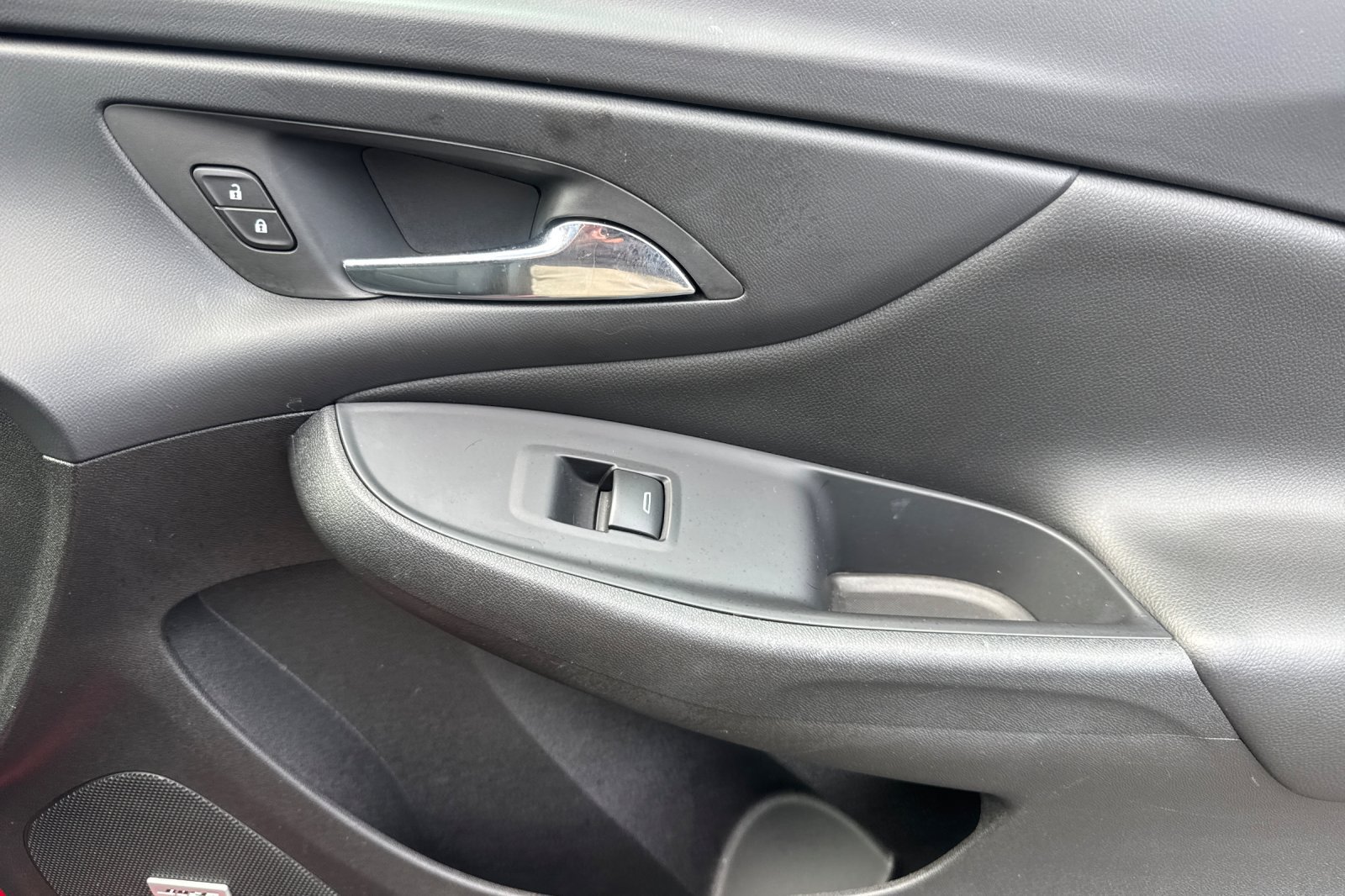Used 2019 Chevrolet Volt Premier w/ Driver Confidence II Package FWD image 21