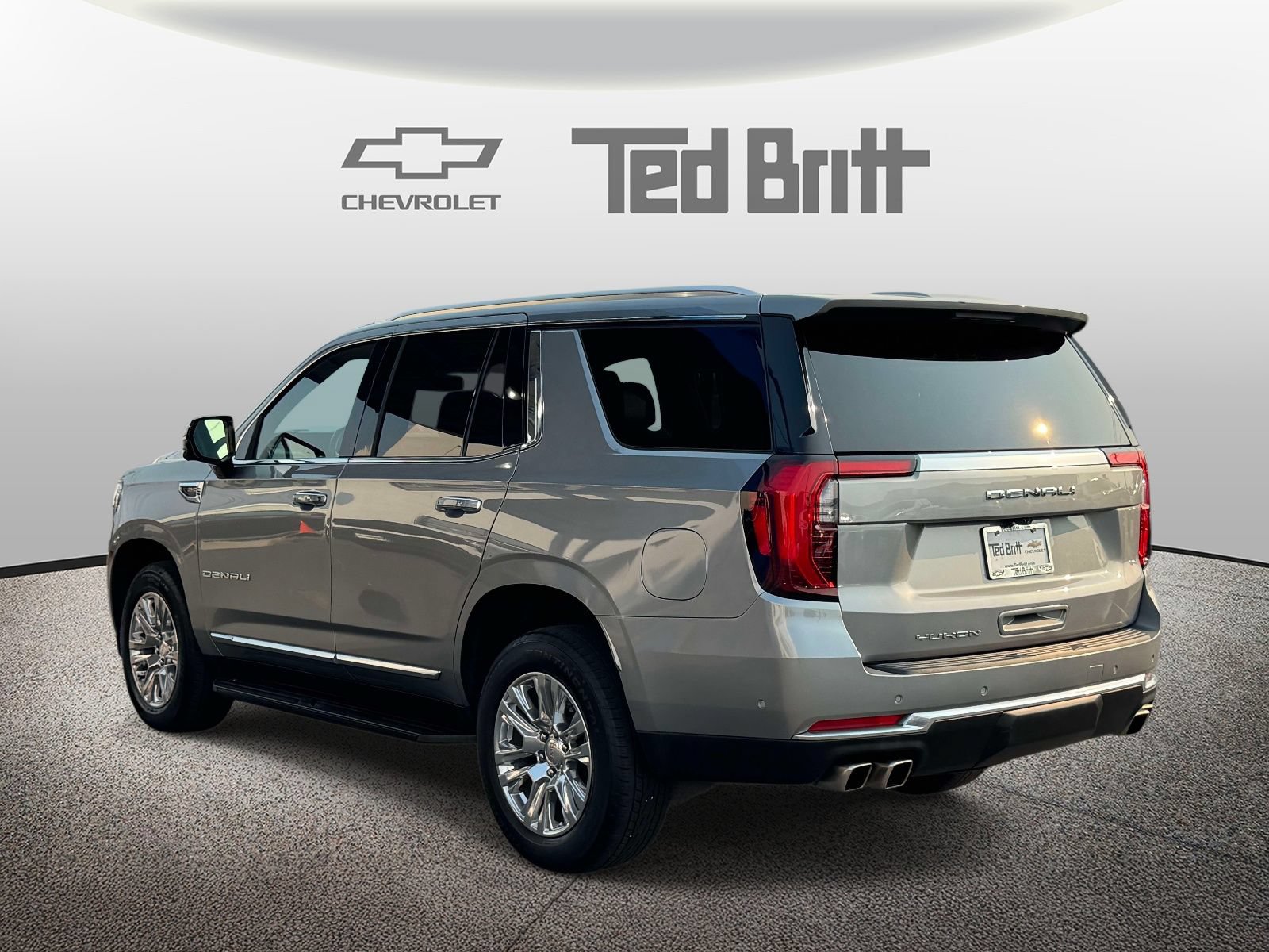 Used 2025 GMC Yukon Denali AWD/4WD image 6