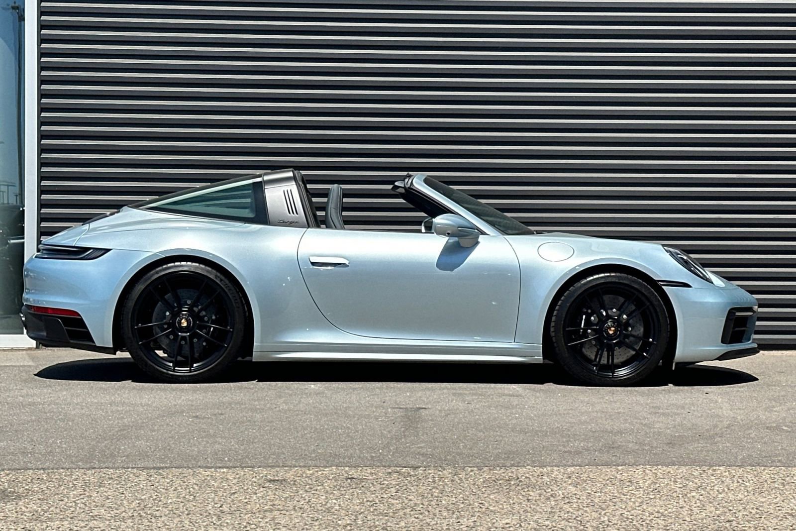 Used 2023 Porsche 911 Targa 4 GTS image 9