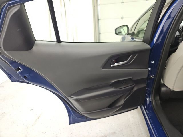 Used 2025 Toyota Prius XLE image 28