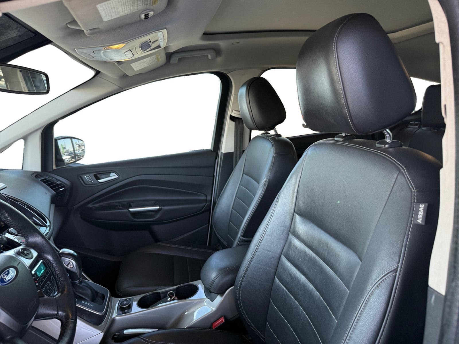 Used 2016 Ford C-MAX Energi SEL w/ Equipment Group 302A FWD image 10