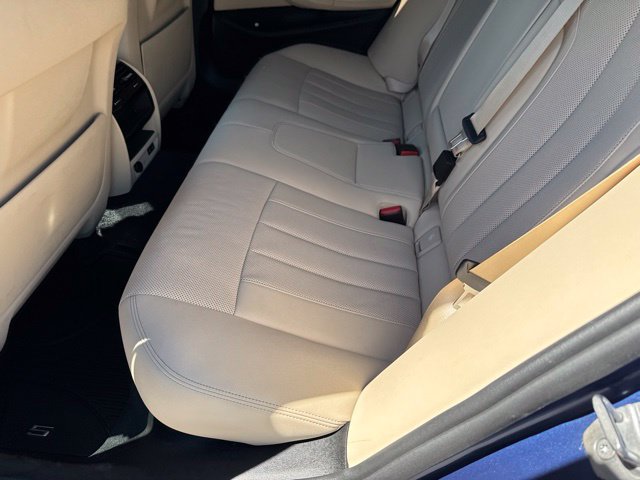Used 2021 BMW 530i w/ Premium Package RWD image 21