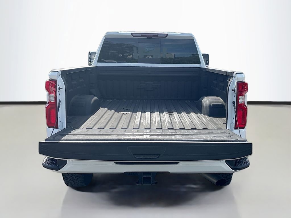 Used 2024 Chevrolet Silverado 2500 LTZ w/ LTZ Plus Package AWD/4WD image 9