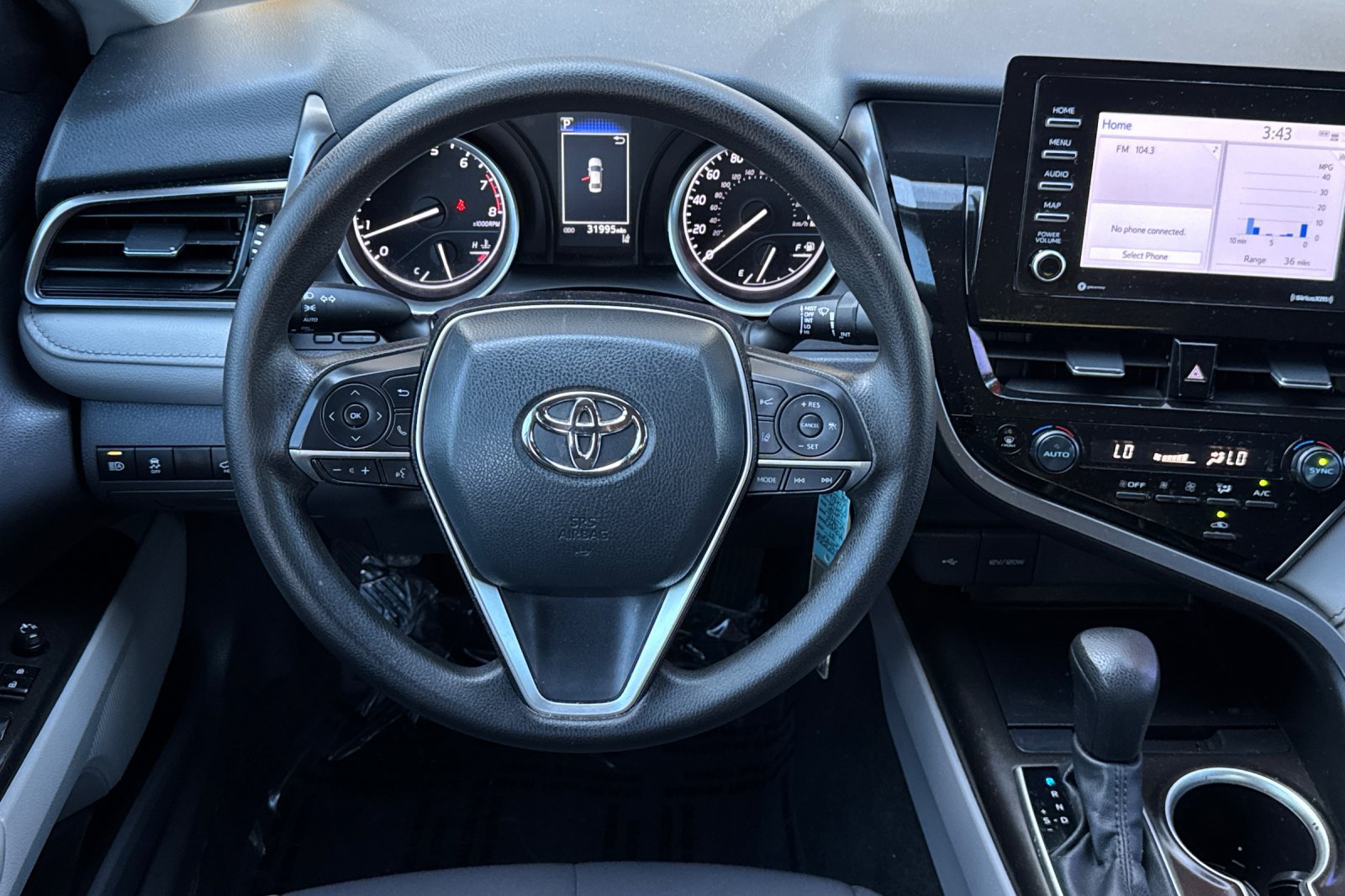 Used 2024 Toyota Camry LE FWD image 15