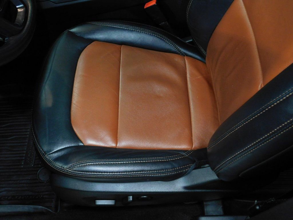 Used 2019 Ford Explorer XLT w/ XLT Desert Copper Package AWD/4WD image 34
