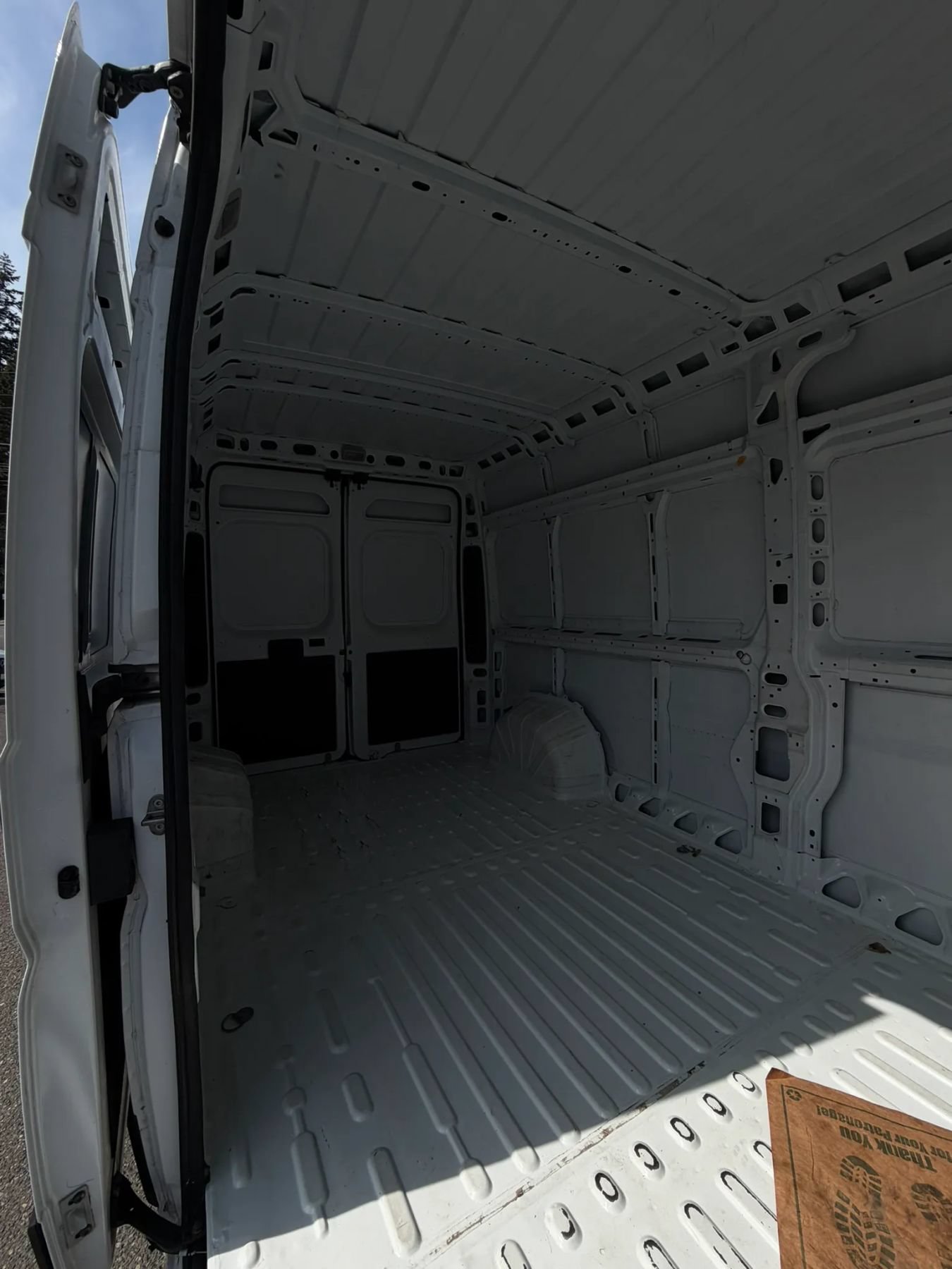 Used 2023 RAM ProMaster 2500 FWD image 18