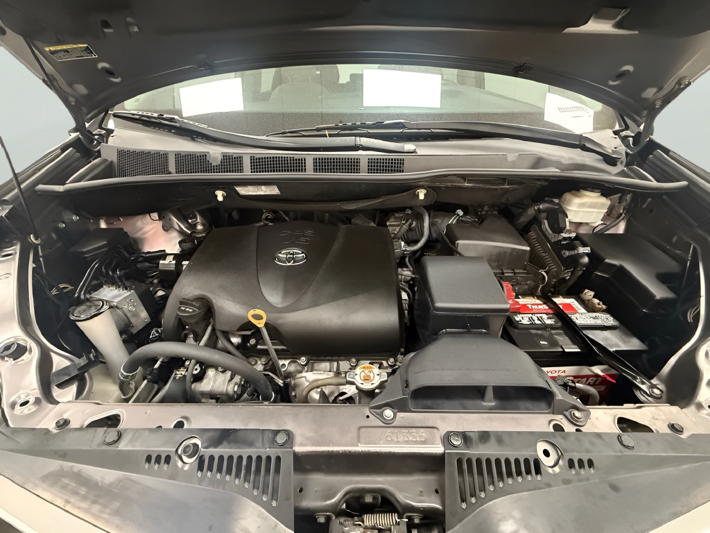 Used 2020 Toyota Sienna LE FWD image 25