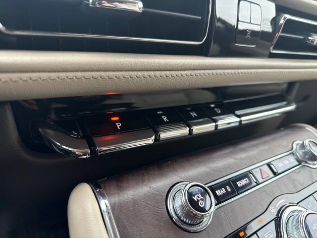 Used 2020 Lincoln Aviator Reserve w/ Equipment Group 202A image 30