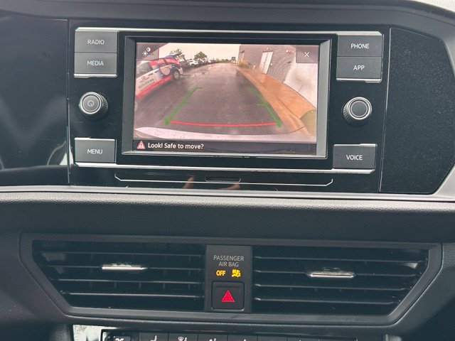 Used 2023 Volkswagen Jetta SE FWD image 31