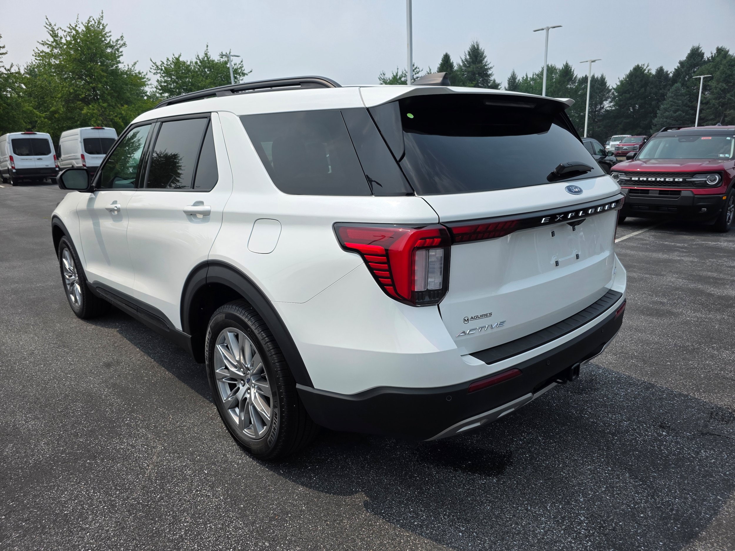 New 2026 Ford Explorer Active w/ Active Comfort Package AWD/4WD image 3
