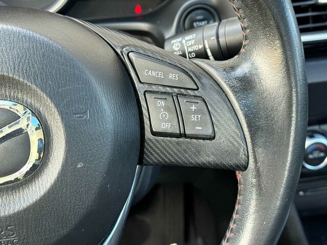 Used 2016 MAZDA MAZDA3 i Touring w/ Popular Equipment Package FWD image 29