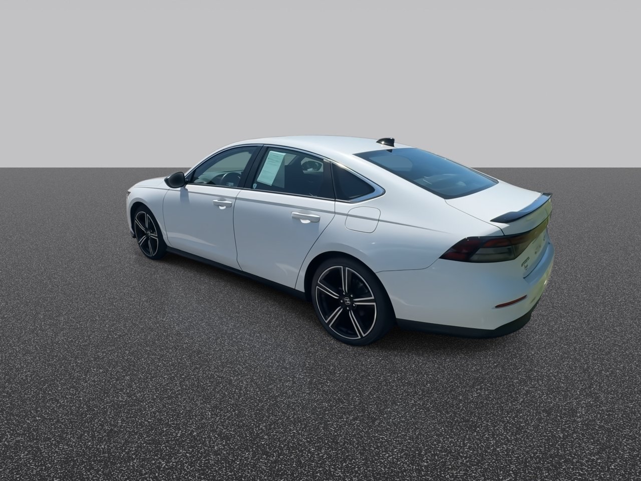 Used 2023 Honda Accord Sport image 8