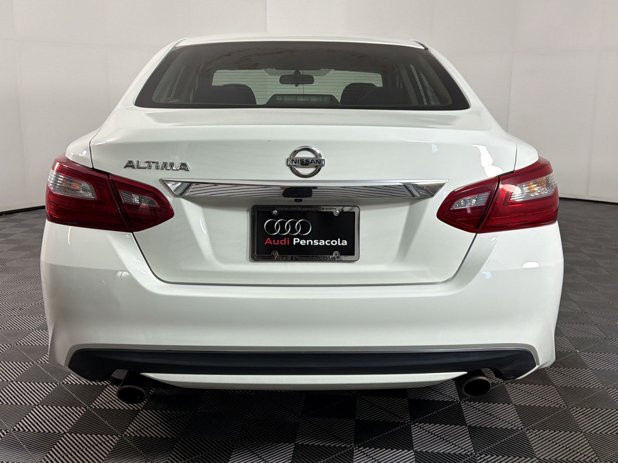Used 2018 Nissan Altima 2.5 S FWD image 8