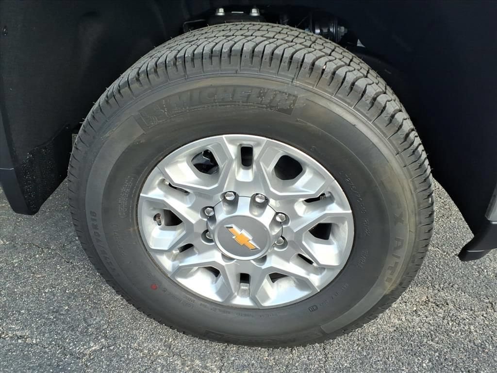 New 2026 Chevrolet Silverado 2500 LT w/ All Star Edition AWD/4WD image 11